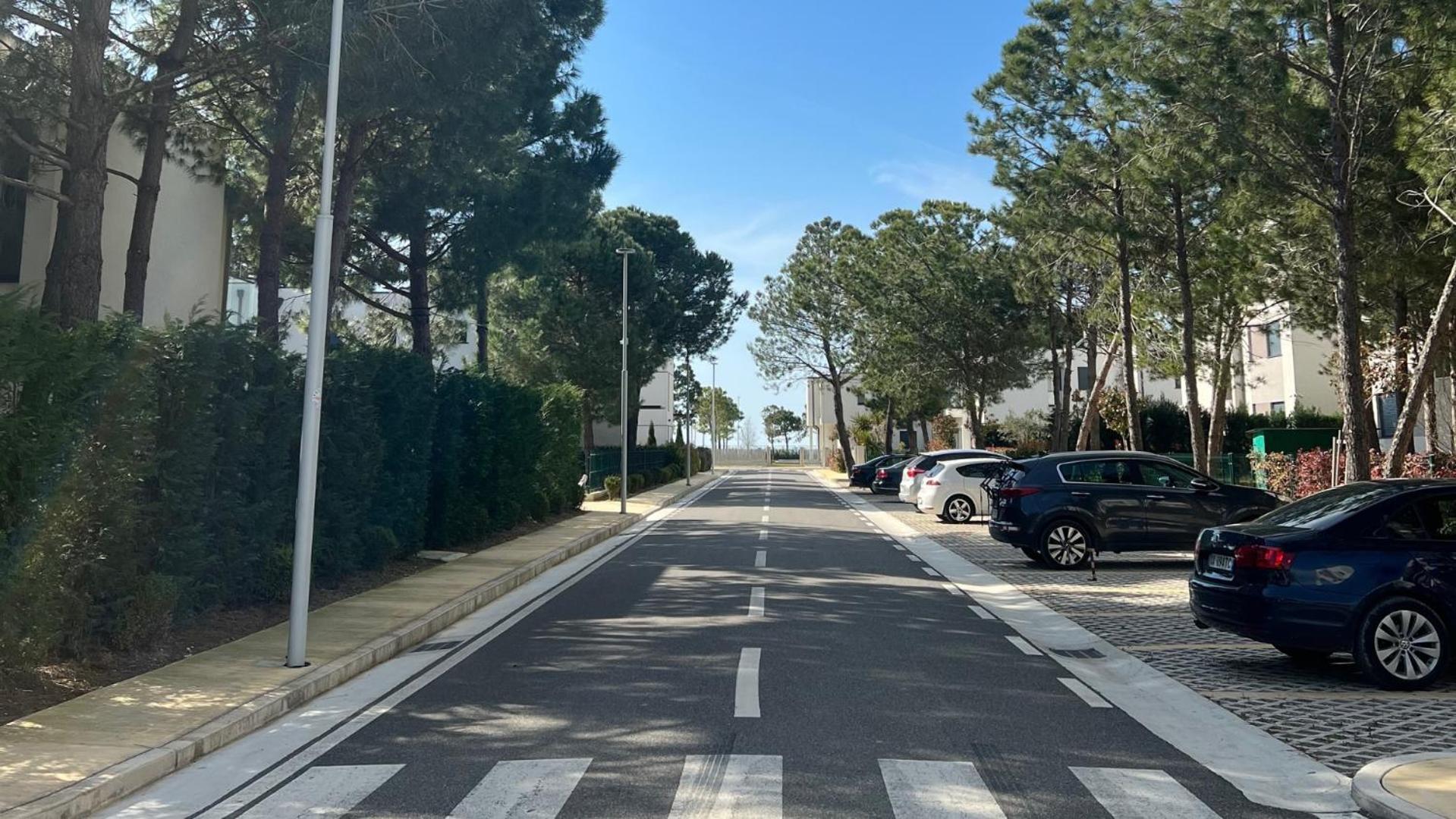 Residence Lux Apartments At Valamar Hamallaj Gjiri Lalzit Durrës Esterno foto